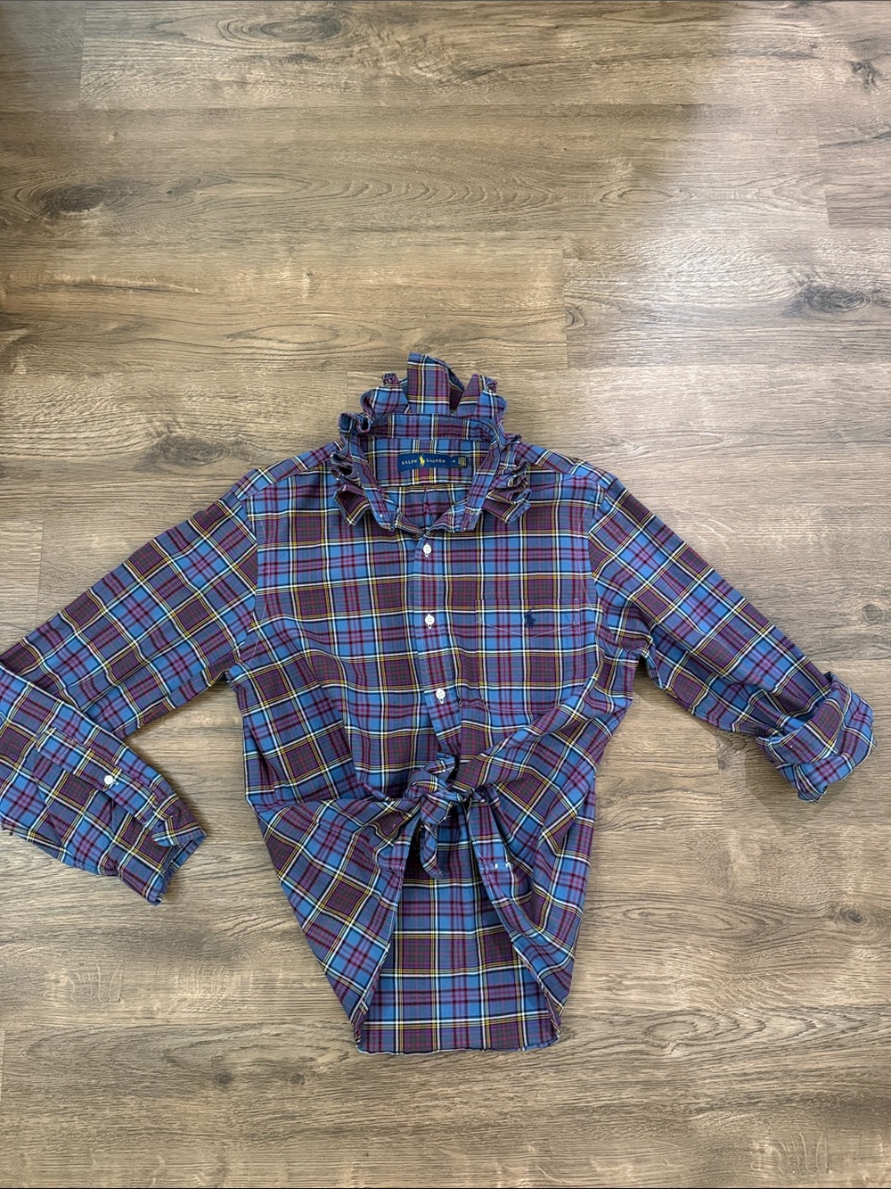 Ralph Lauren Ruffled collar Plaid Button-Down Shirt Blue and Red Size Medium